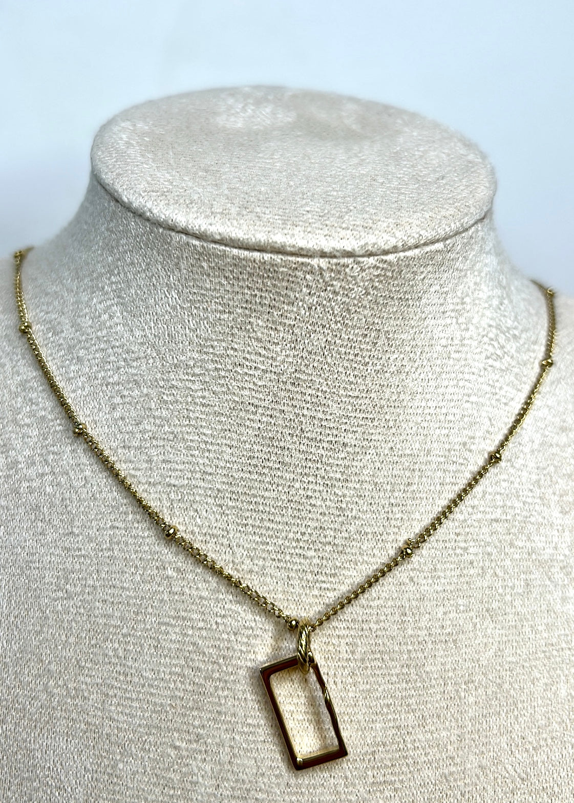 Collier Lina