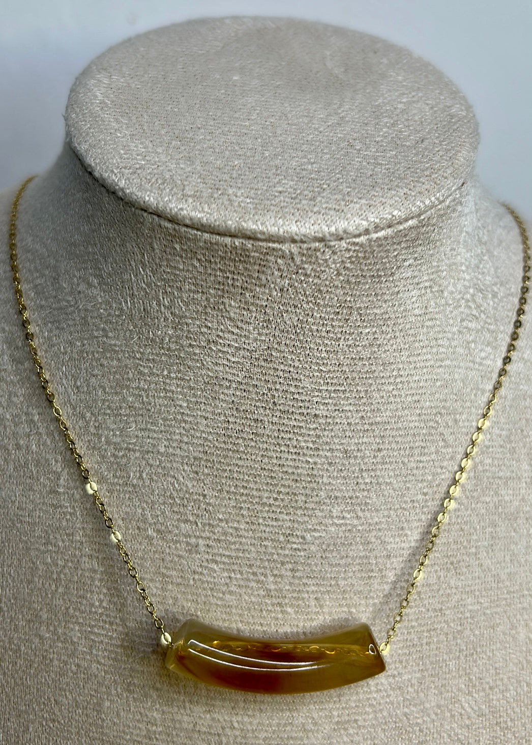 Collier Corne