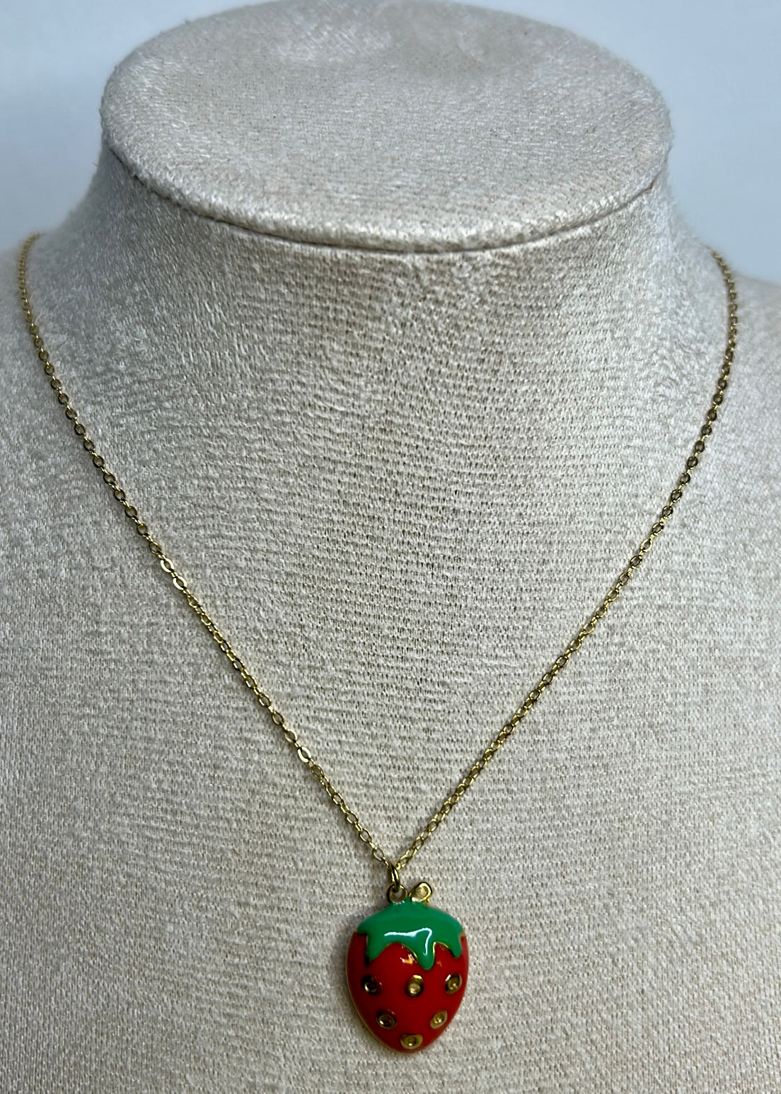 Collier Demi fraise