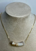 Collier Corne