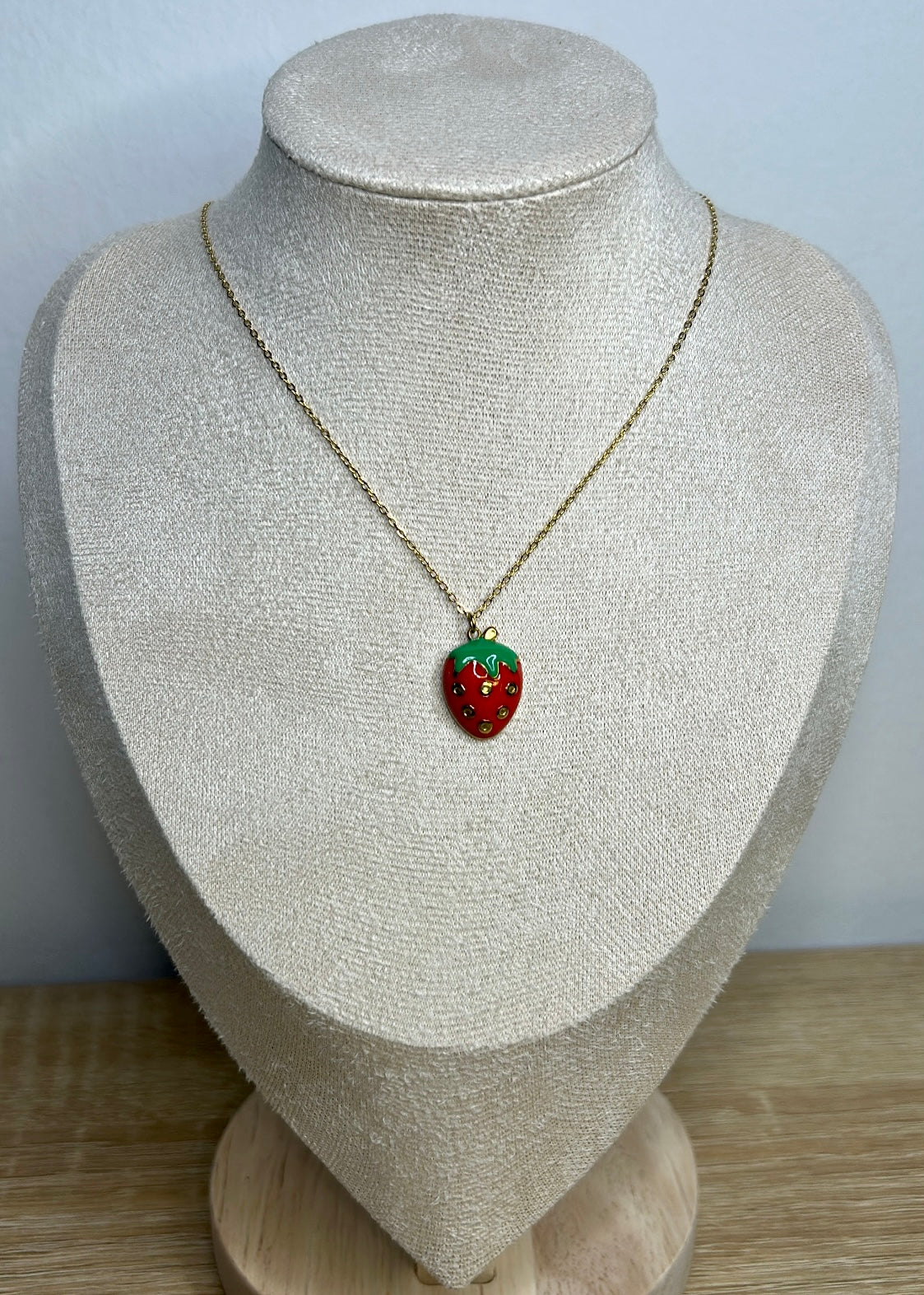 Collier Demi fraise
