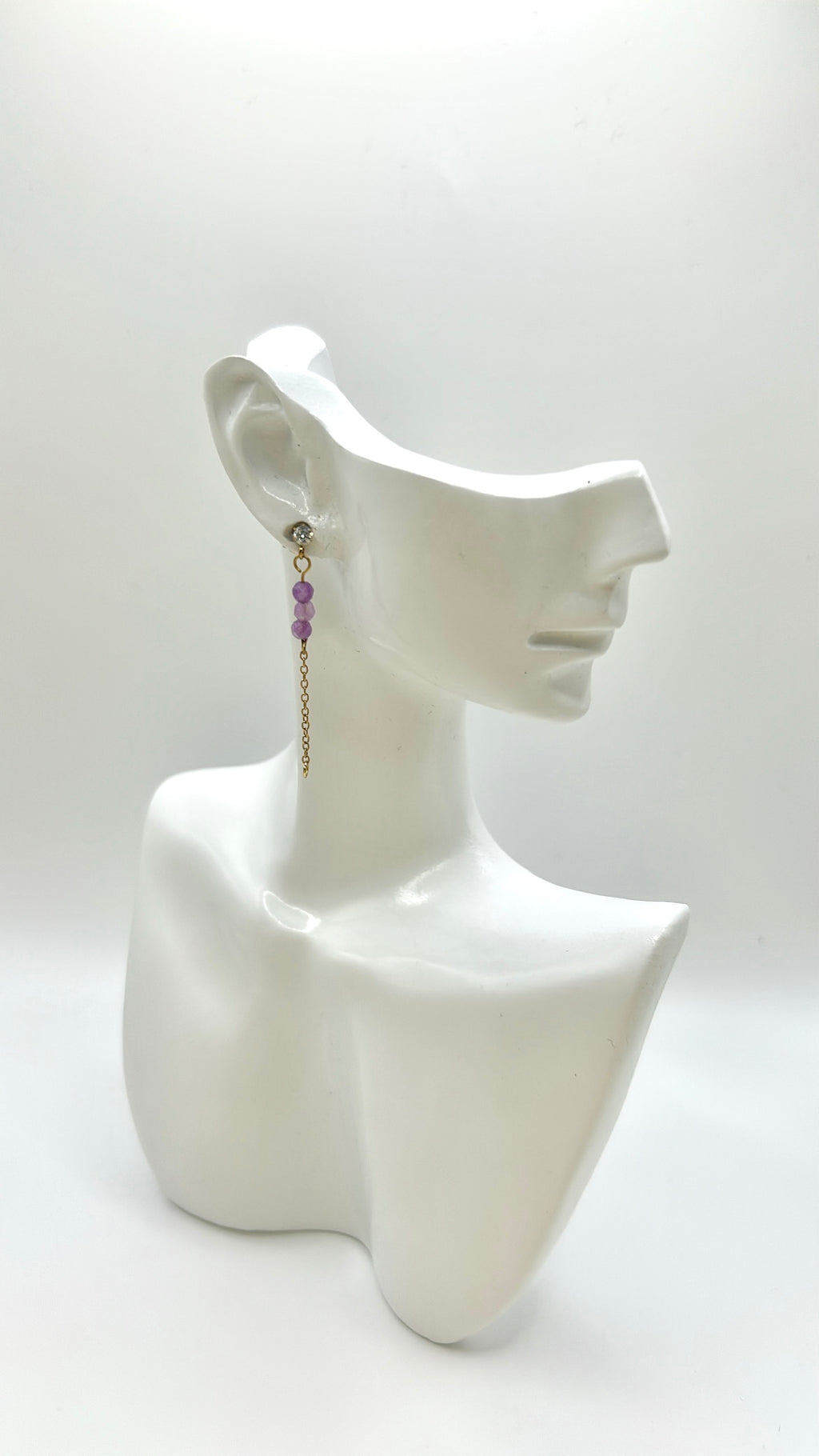 Boucle d'oreille Violette
